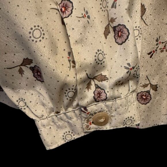 Vintage College Town Beige Floral Ruffled Button Down Shirt - Picture 4 of 6
